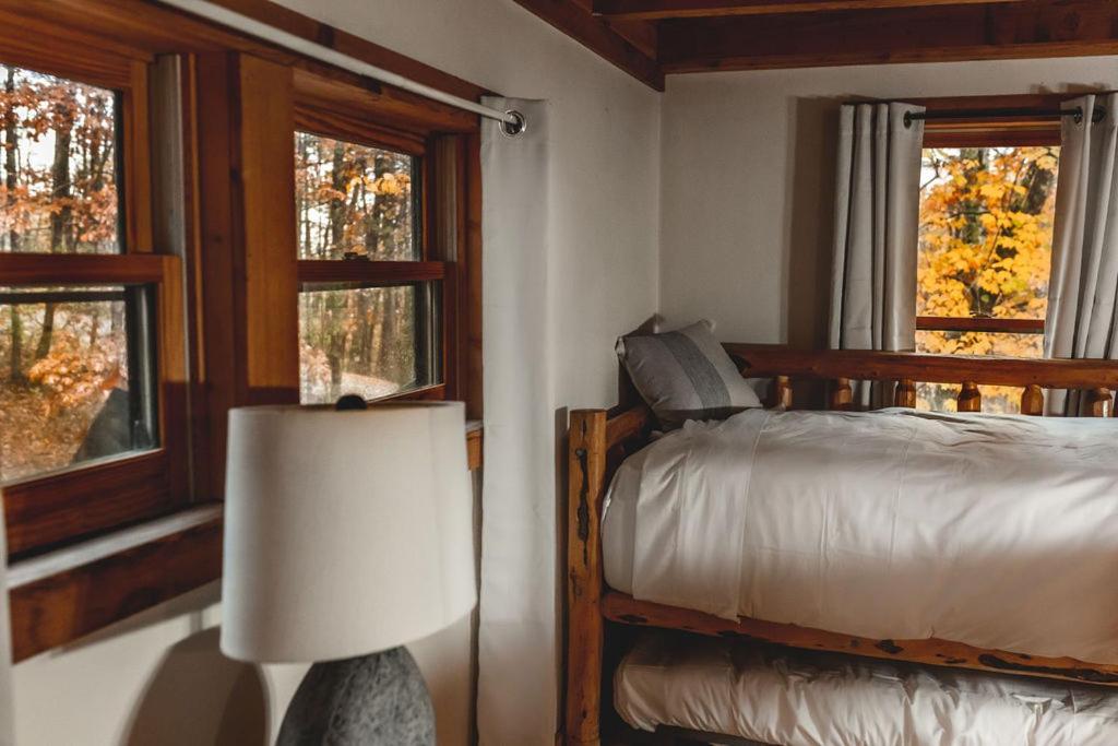 Deer Run Cabin At 36 North - Hot Tub Purlear ภายนอก รูปภาพ