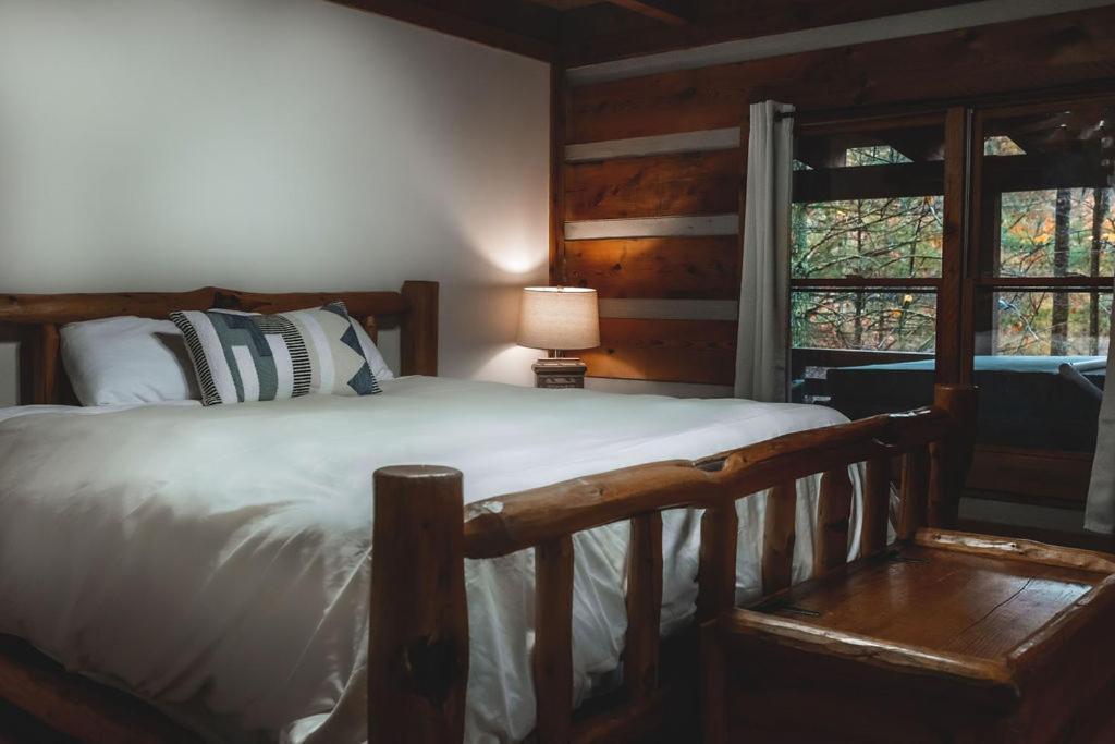 Deer Run Cabin At 36 North - Hot Tub Purlear ภายนอก รูปภาพ