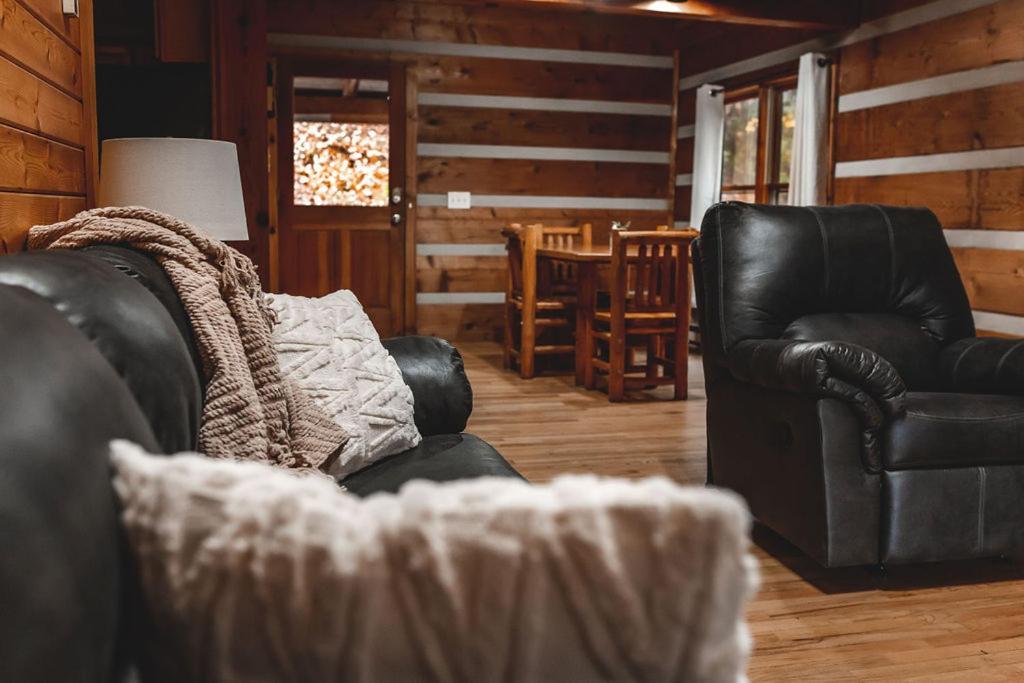 Deer Run Cabin At 36 North - Hot Tub Purlear ภายนอก รูปภาพ